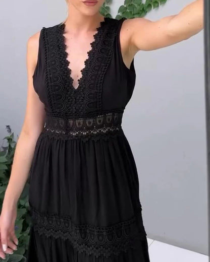 Amara | Elegant Lace Midi Dress
