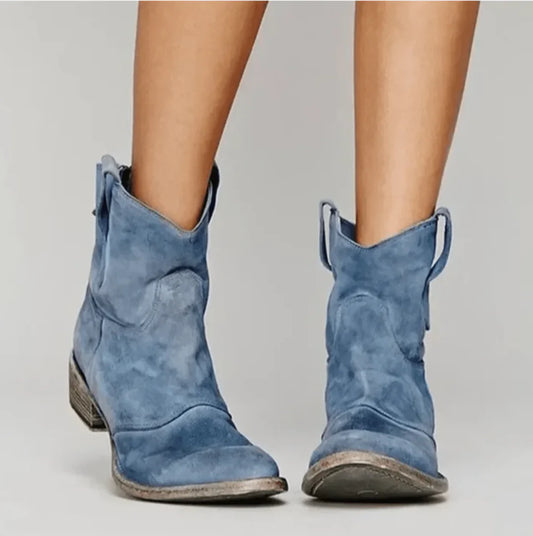 Amara – Suede Elegant Ankle Boots